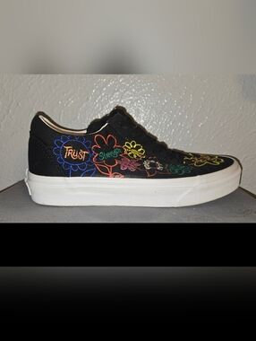 Limited Edition Vans Multicolor Floral Embroidery